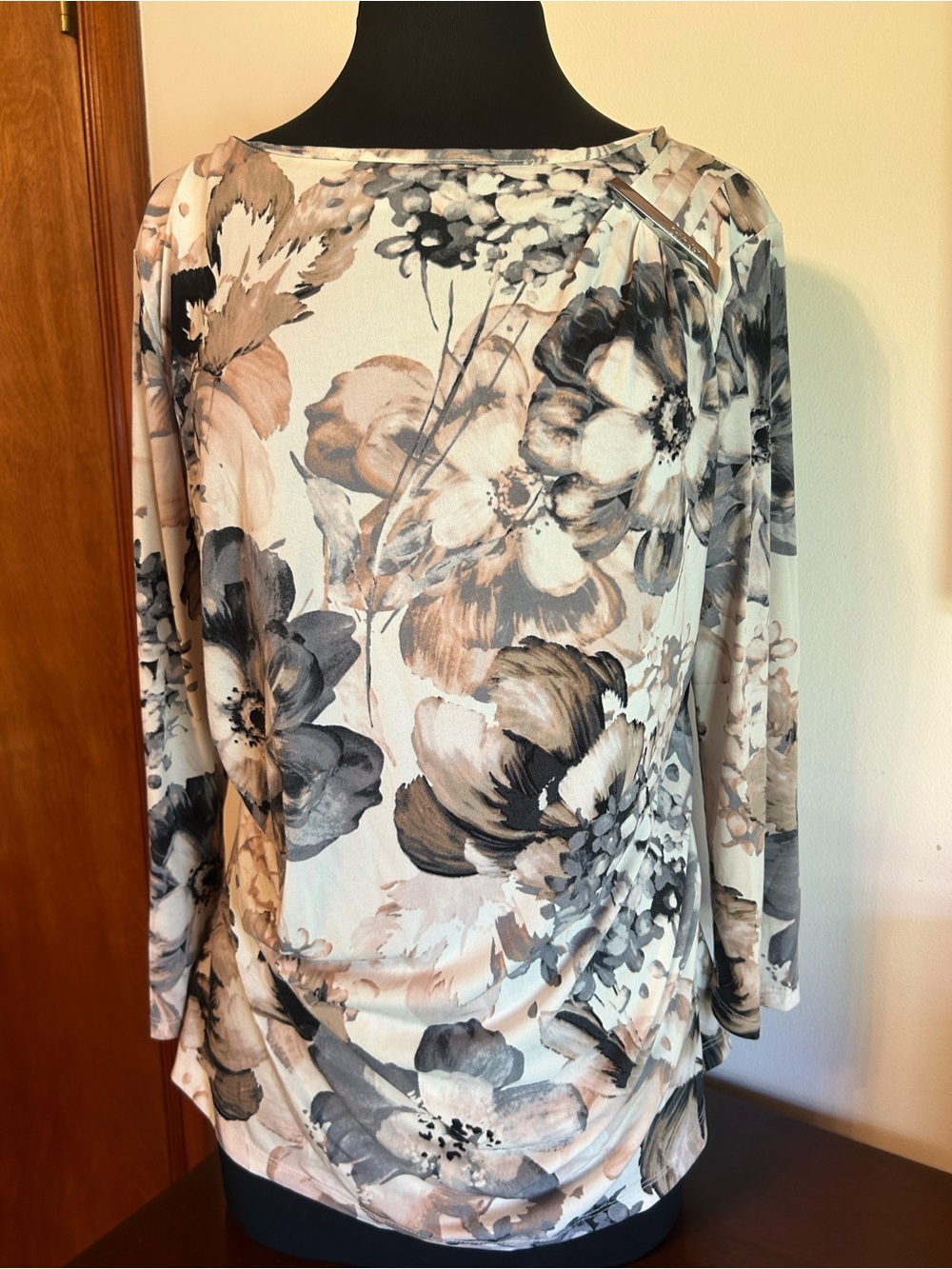 Calvin Klein Neutral Floral Long-Sleeve Boatneck Top